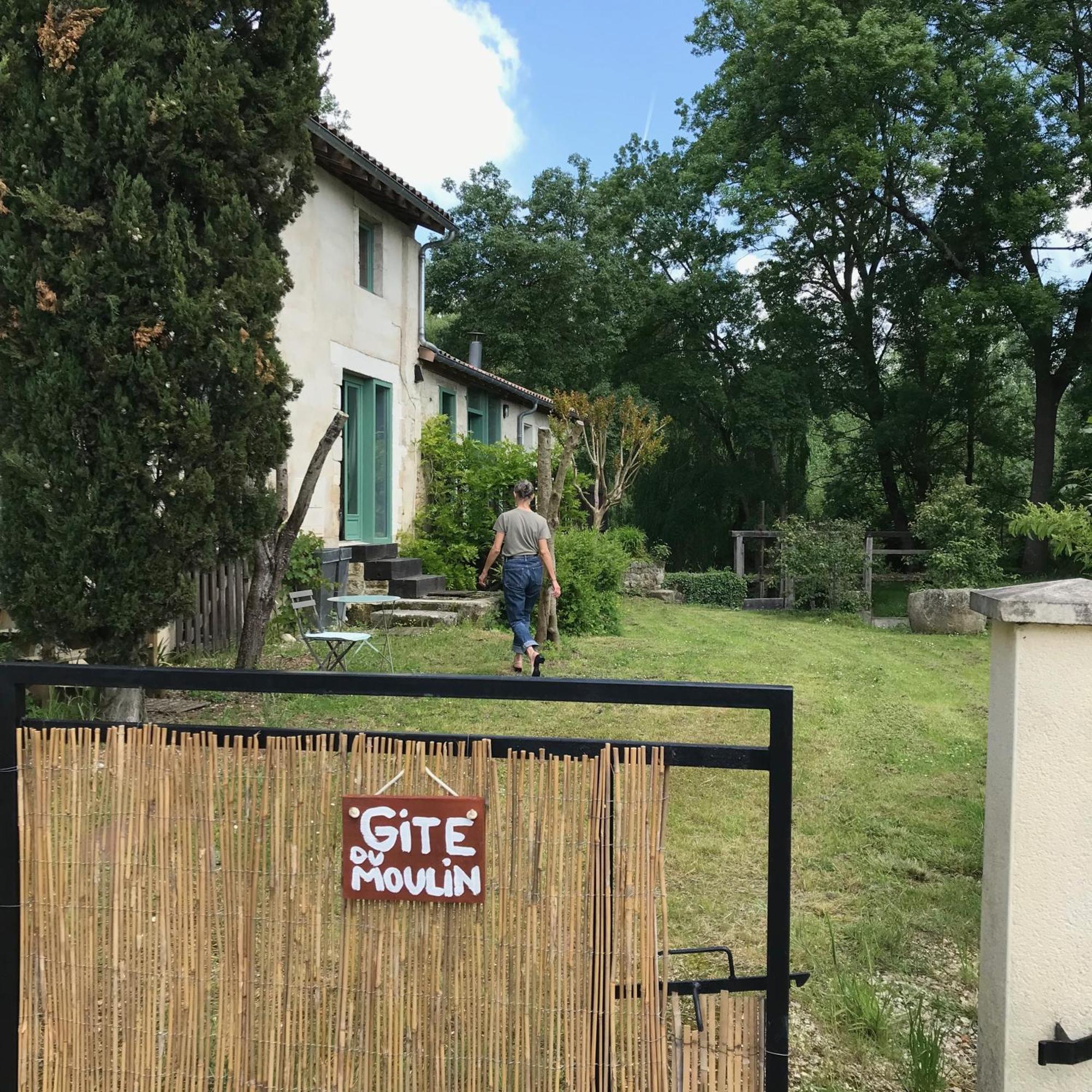 Ancien Moulin A Eau Sur La Seugne Apartment Mosnac  Екстериор снимка